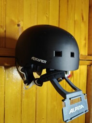 PRILBA REAPER BLACK 54-56CM